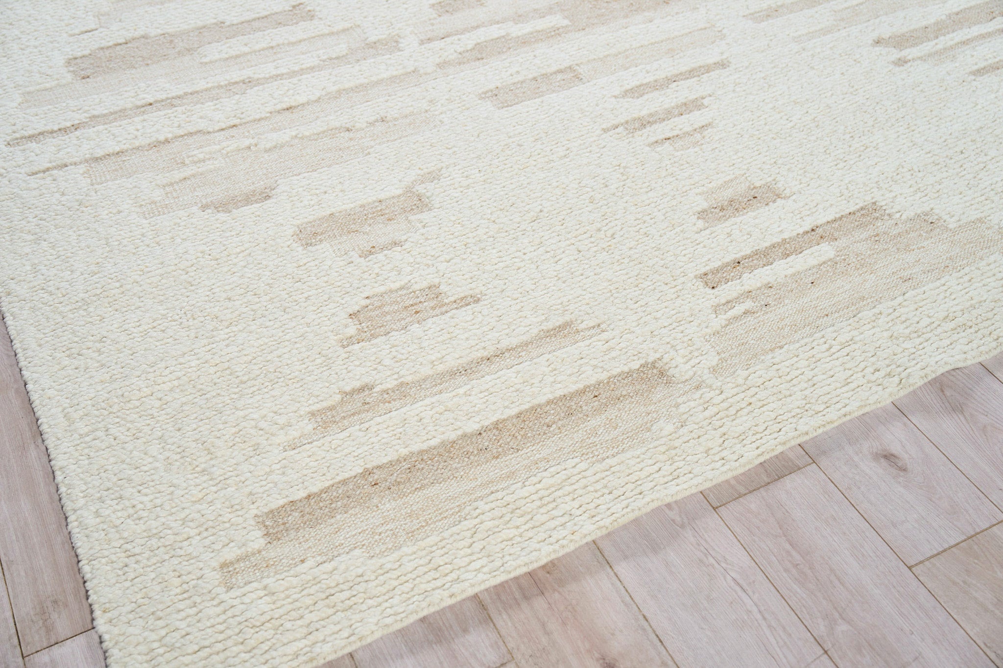 Canyon Ivory/Beige New Zealand Wool handwoven Area Rug